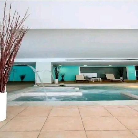 베날마데나코스타 Elegante Alojamiento Con Piscina A 200 M Del Mar. 아파트 외부 사진