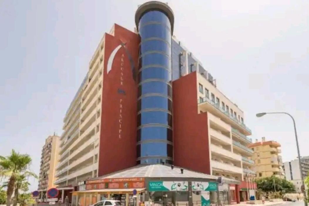 베날마데나코스타 Elegante Alojamiento Con Piscina A 200 M Del Mar. 아파트 외부 사진